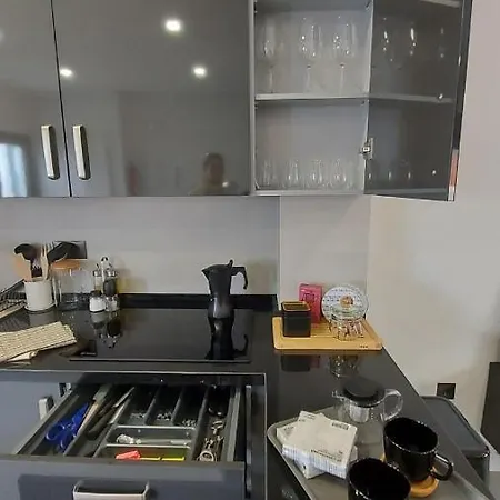 Rent4 Apartment *